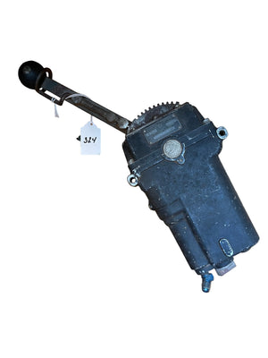 WWII Aircraft Control Unit w/ Mechanical Linkage – Exactor Control Type E18-1 – Automatic Products Co.