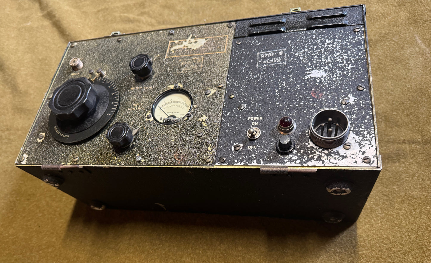 Original WWII-era U.S. Signal Corps TS-92/AP portable test set