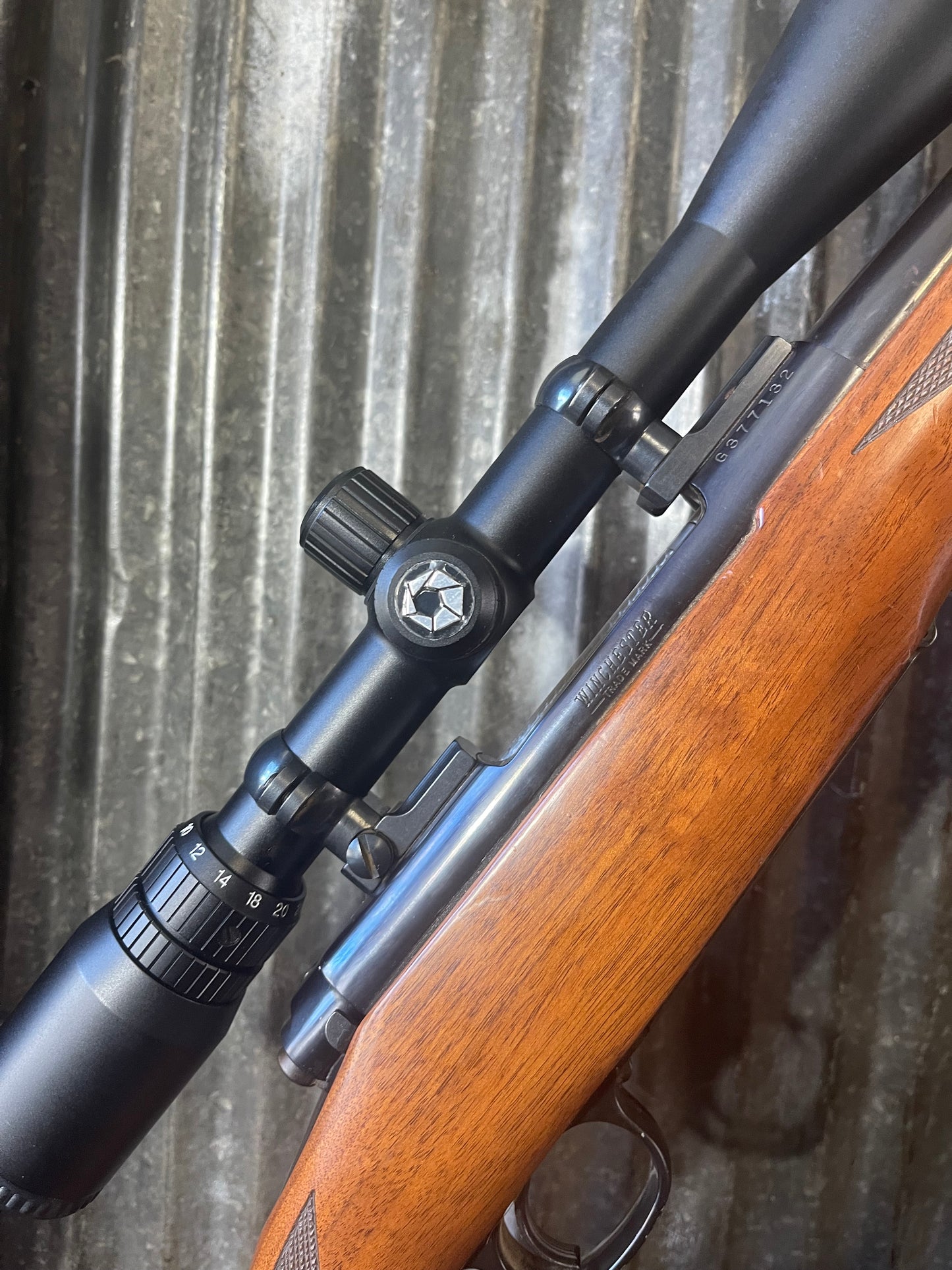 Winchester Model 70 Classic Sporter Left-Hand – .270 Winchester – Barska 8-32x40 Scope