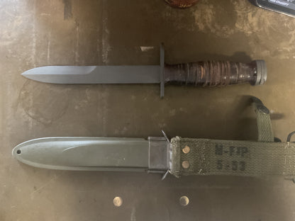 UTICA U.S. M8A1 Bayonet Scabbard