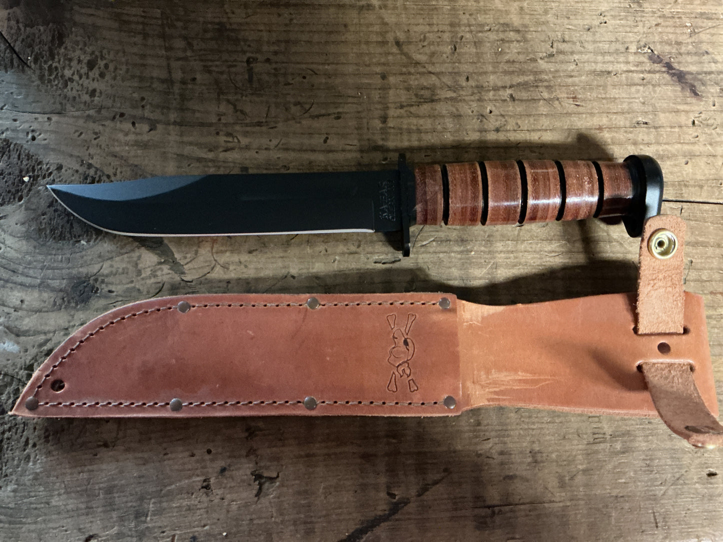 KA-BAR #1317 “Dog’s Head Fighting/Utility Knife”