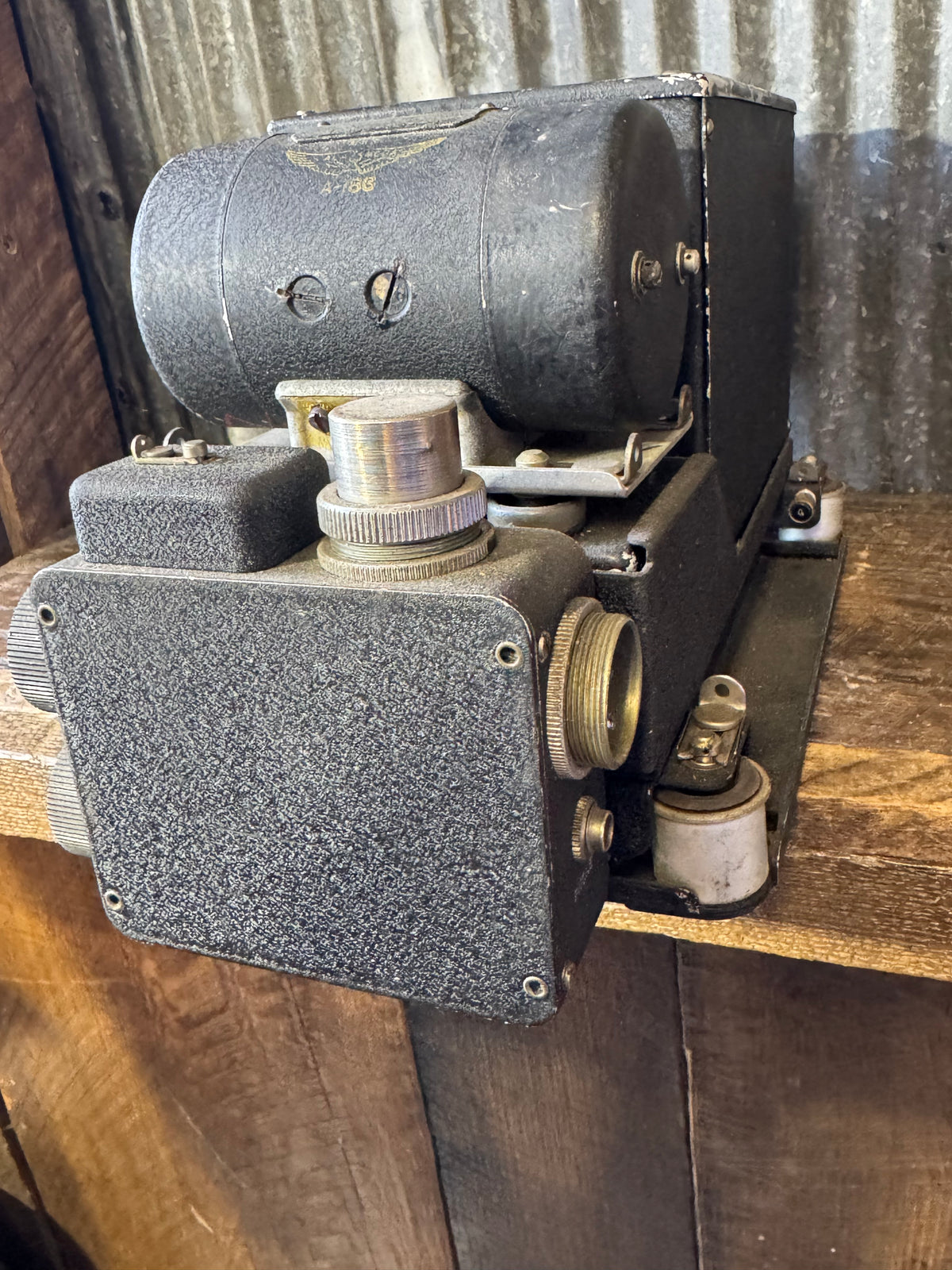 WWII U.S. Navy R-4A/ARR-2 Aircraft Homing Radio Receiver with Dynamotor & Mount