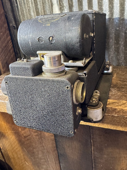 WWII U.S. Navy R-4A/ARR-2 Aircraft Homing Radio Receiver with Dynamotor & Mount