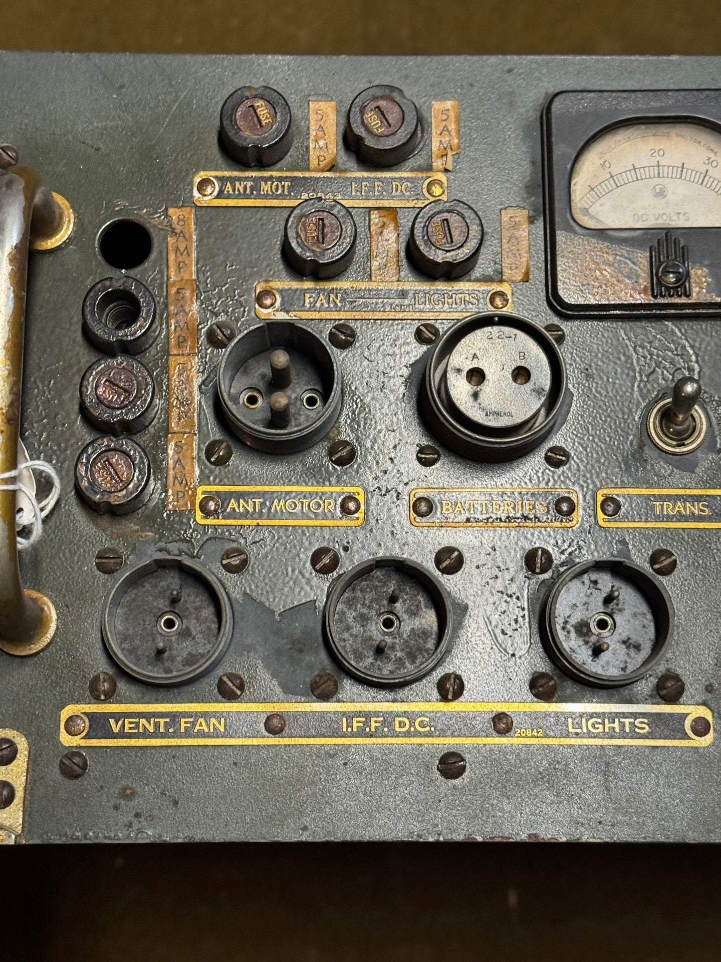 WWII U.S. Signal Corps SCR-602-A / BD-122-A Control Panel — 1943 Order