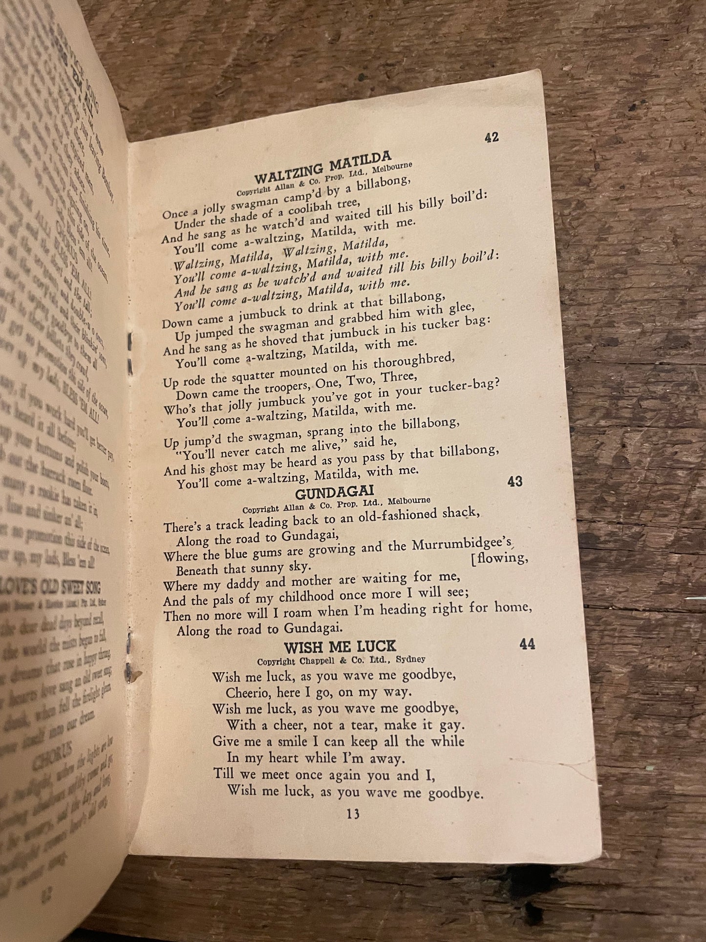 WW2 US Army Song Book Produced for American Troops Stationed in Australia 41-45