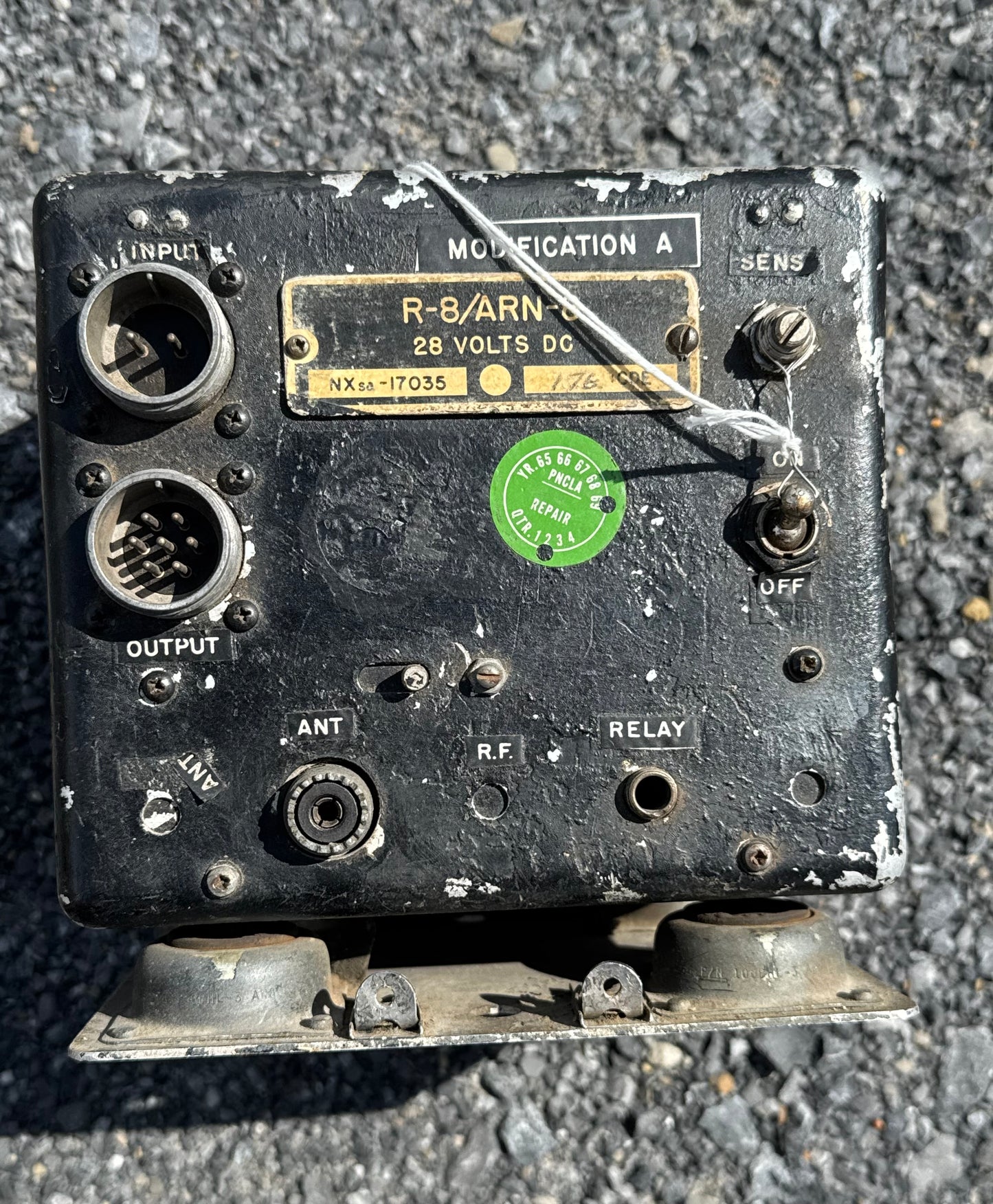 Vintage Military R-8/ARN-6 Aircraft Radio Receiver