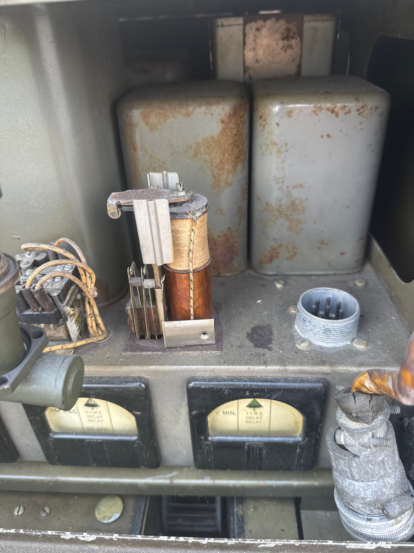 WWII U.S. Army Signal Corps radar/radio equipment cabinet
