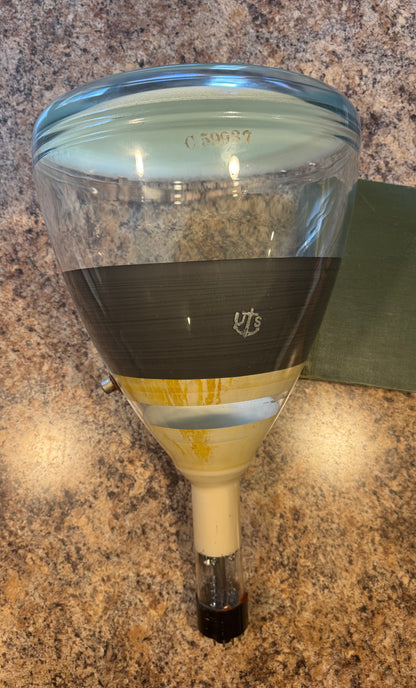 U.S. NAVY / UTS LARGE VACUUM TUBE (RADAR / TRANSMITTER TYPE)