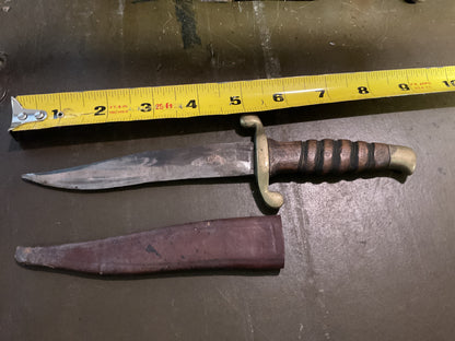 WWII Theatre Knife brown with gold tip handle