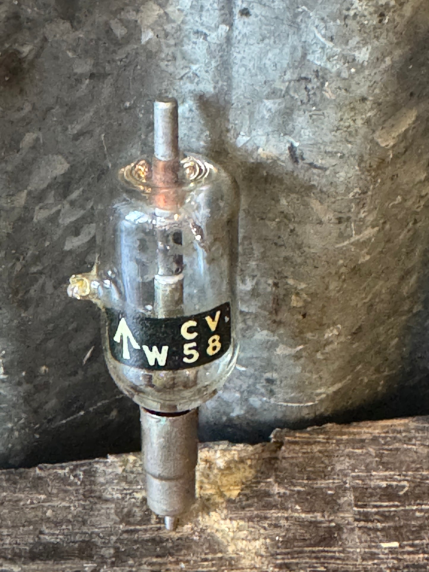 CV58 Subminiature Military Vacuum Tube & Russian 2Ц2С (2Ts2S) Rectifier Tub