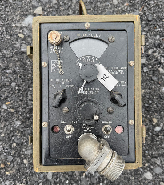 WWII Signal Corps Test Oscillator TS-47/APR