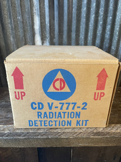 Cold War CD V-777-2 Civil Defense Radiation Detection Kit Complete w/ Manuals & Box