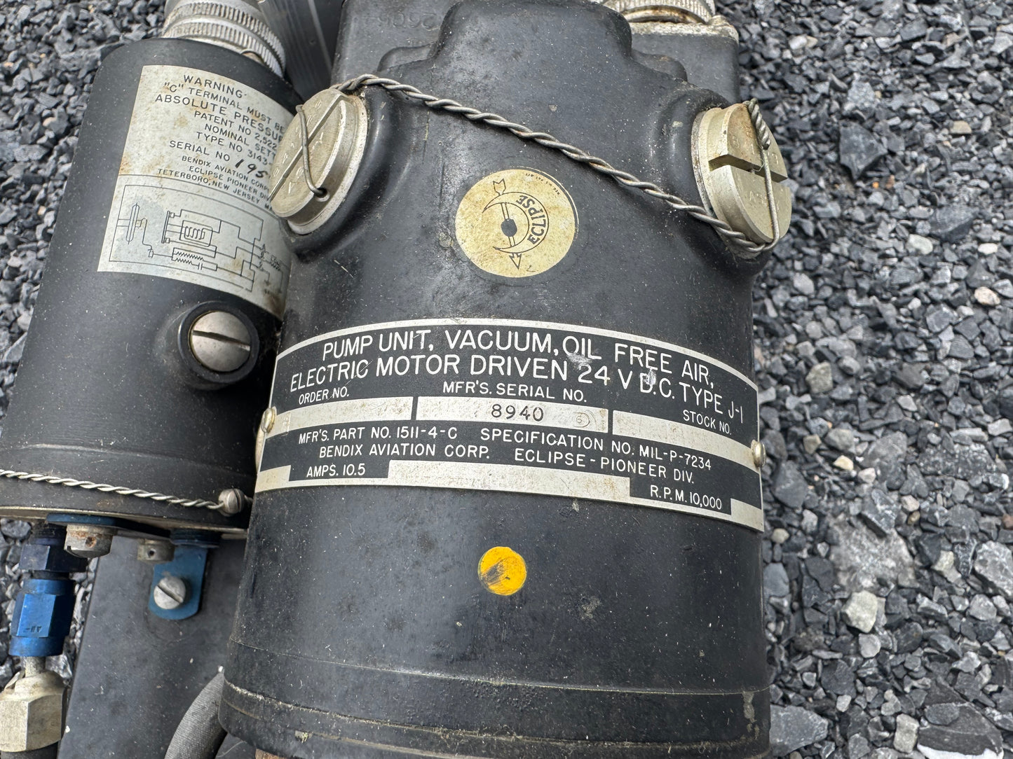 Bendix HD-58/APS-20A Aircraft Radar Pressurization / Vacuum Pump Unit