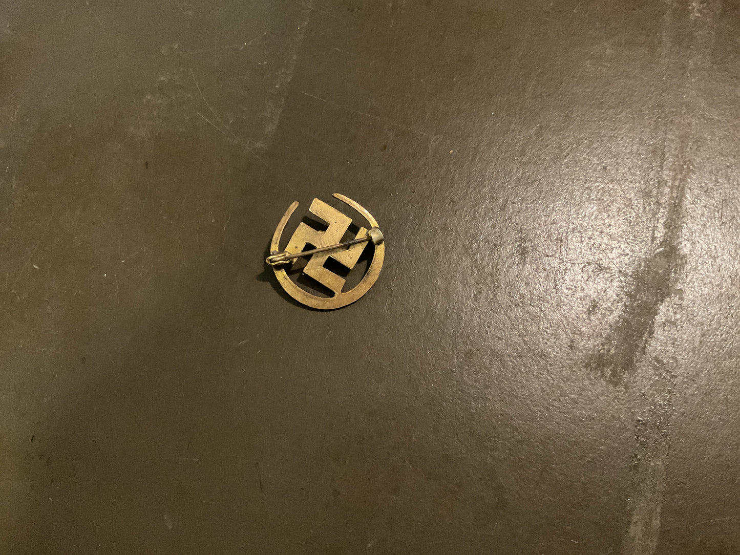 NSDAP Support Pin Stone set in Center