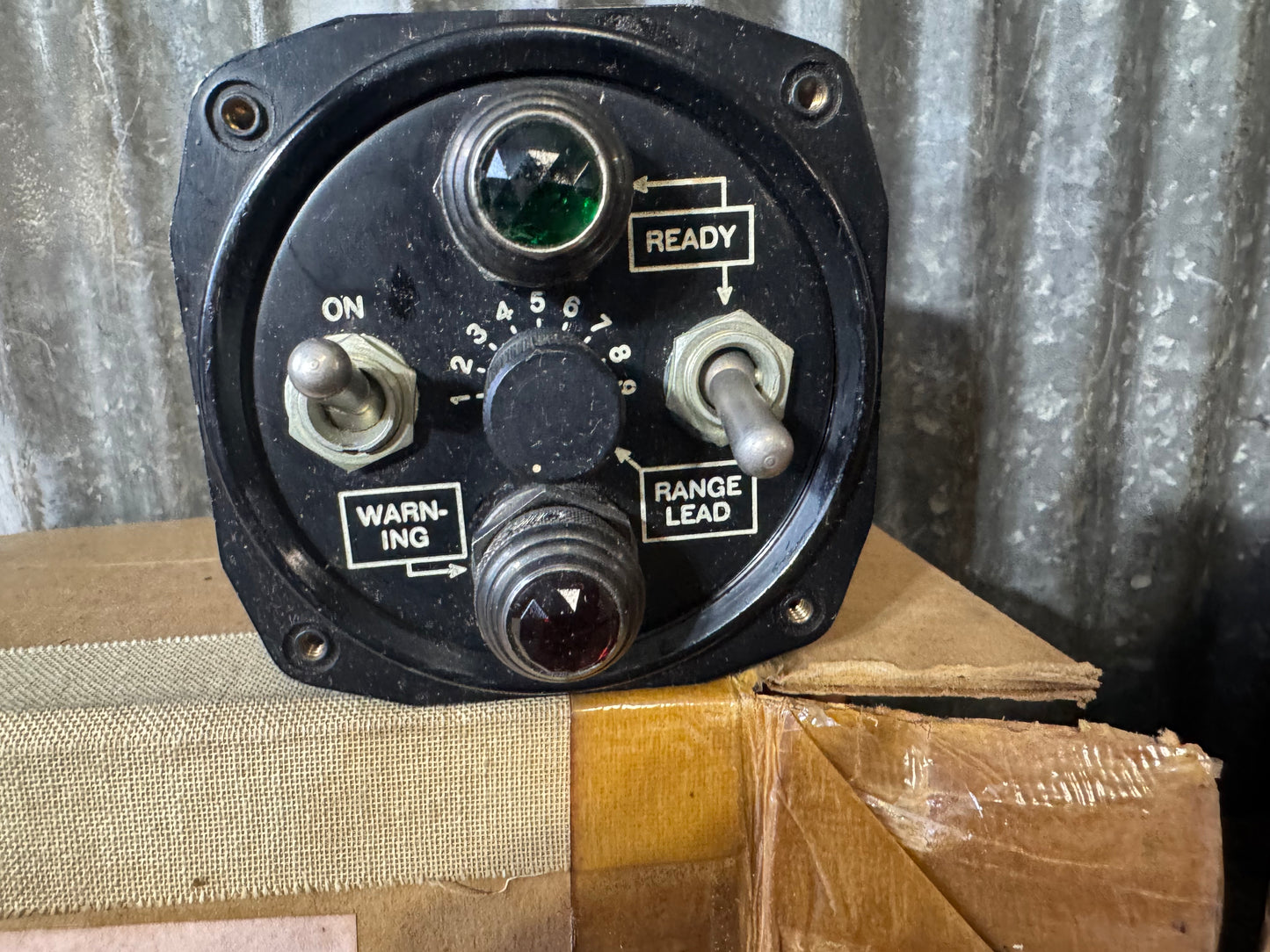 WWII Aircraft Radar Warning Indicator with Original Preservation Box
