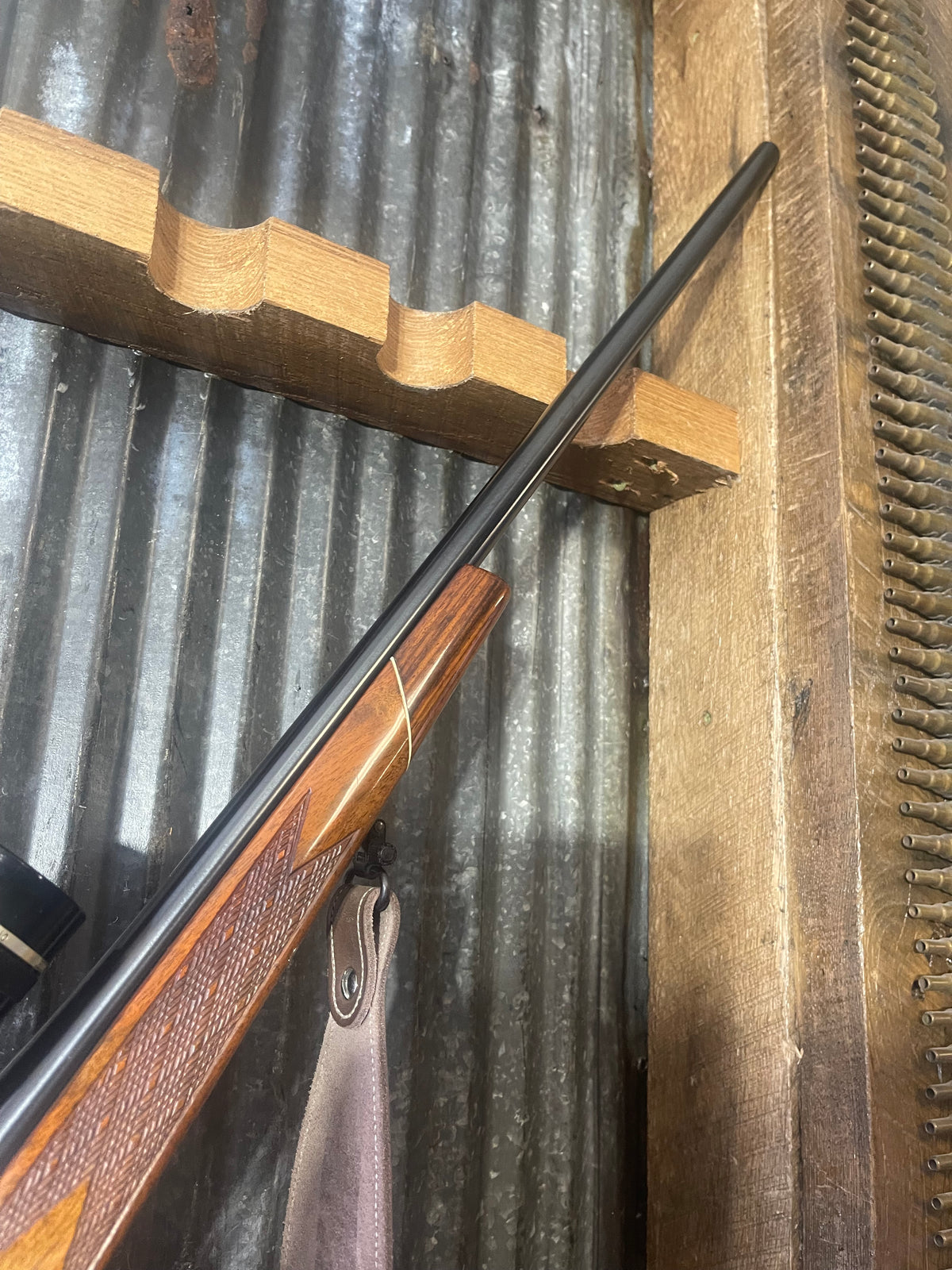 Weatherby Mark V Deluxe 6.5-300 Weatherby Magnum – 26” Barrel – Leupold Vari-X III 3.5-10x Scope – Japanese Made