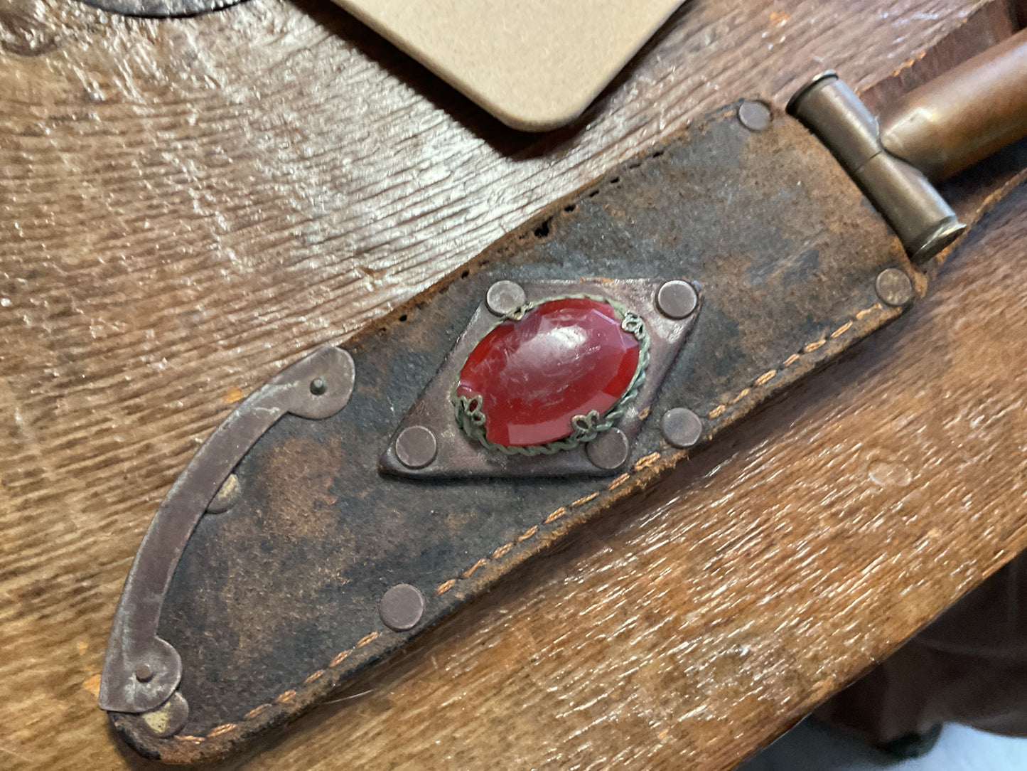 Theatre knife Breton