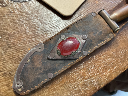 Theatre knife Breton