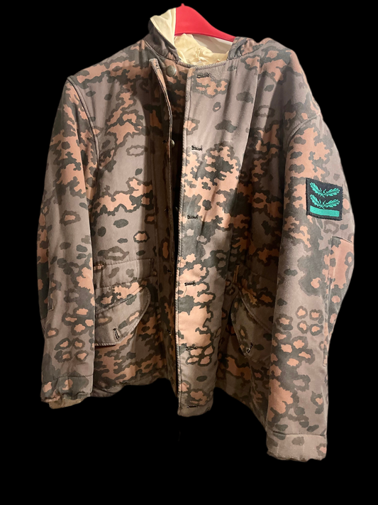 Repro WWII German Oakleaf White Camo Winter Reversible Coat