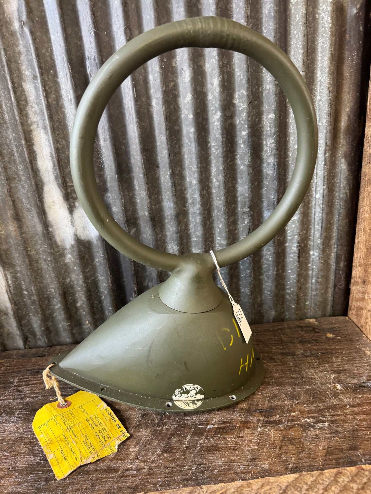 WWII MN-20C Aircraft Loop Antenna – Radio Direction Finding (RDF) Unit w/ Original Tag