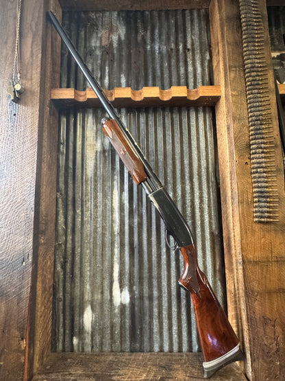 Remington Wingmaster Magnum
12 Gauge Semi-Auto Shotgun