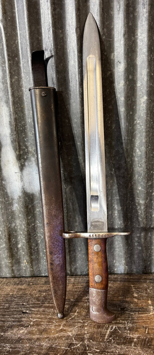 Original Swiss Waffenfabrik Neuhausen M1918 Bayonet & Scabbard – Serial #411044