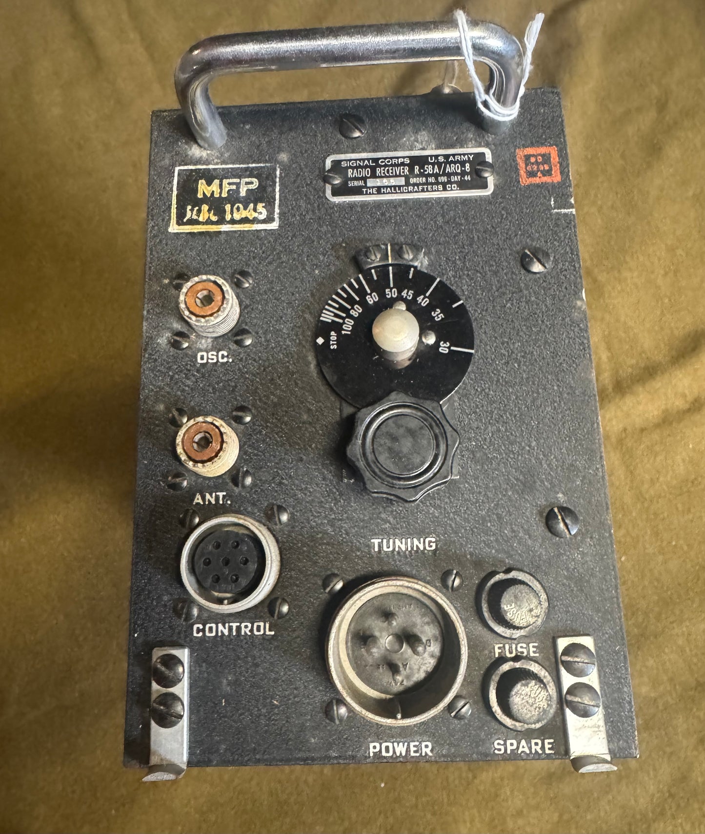 WWII U.S. Signal Corps Radio Receiver R-58A/ARQ-8 – Hallicrafters