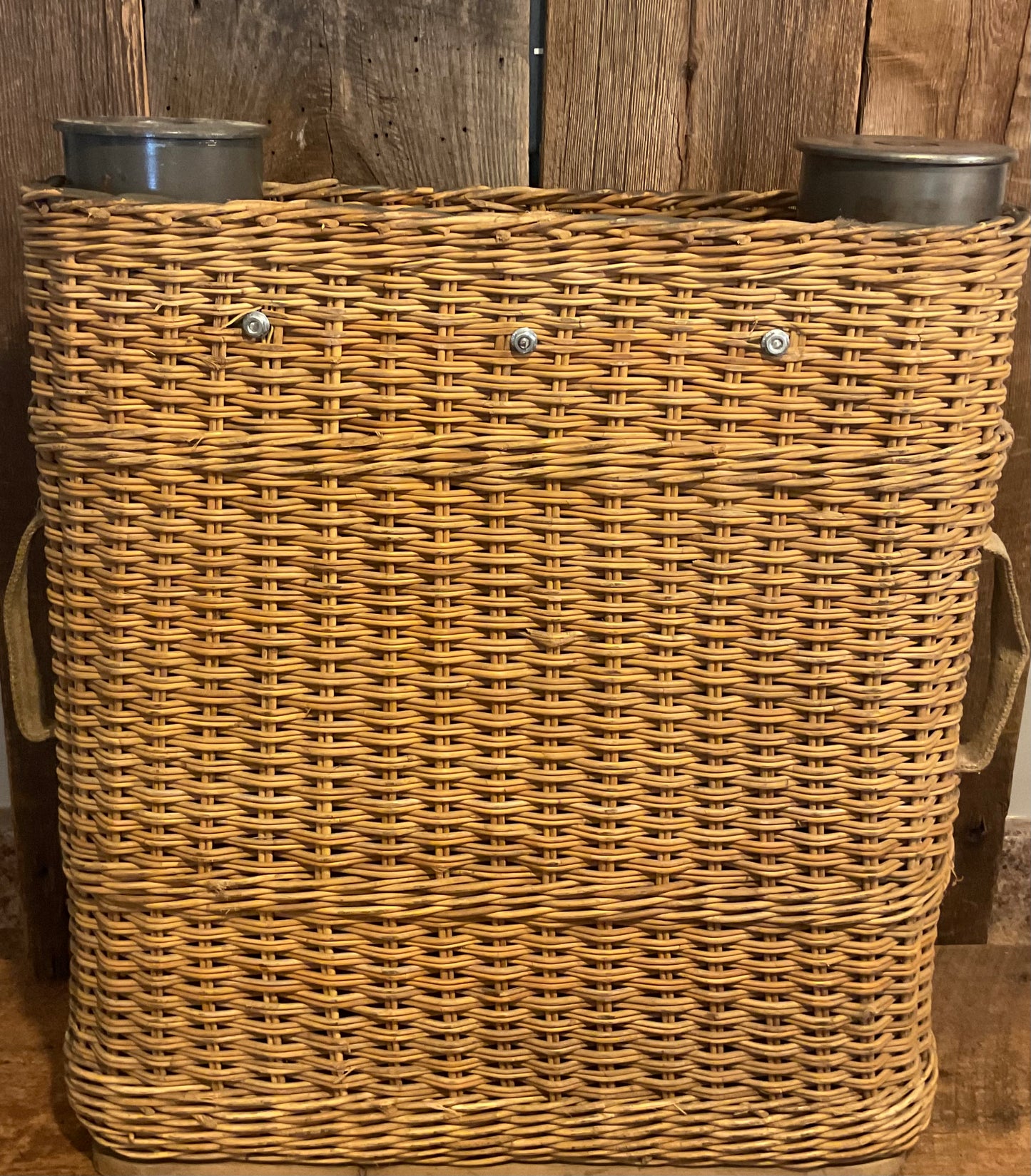 WW2 Nr 0830 wicker case