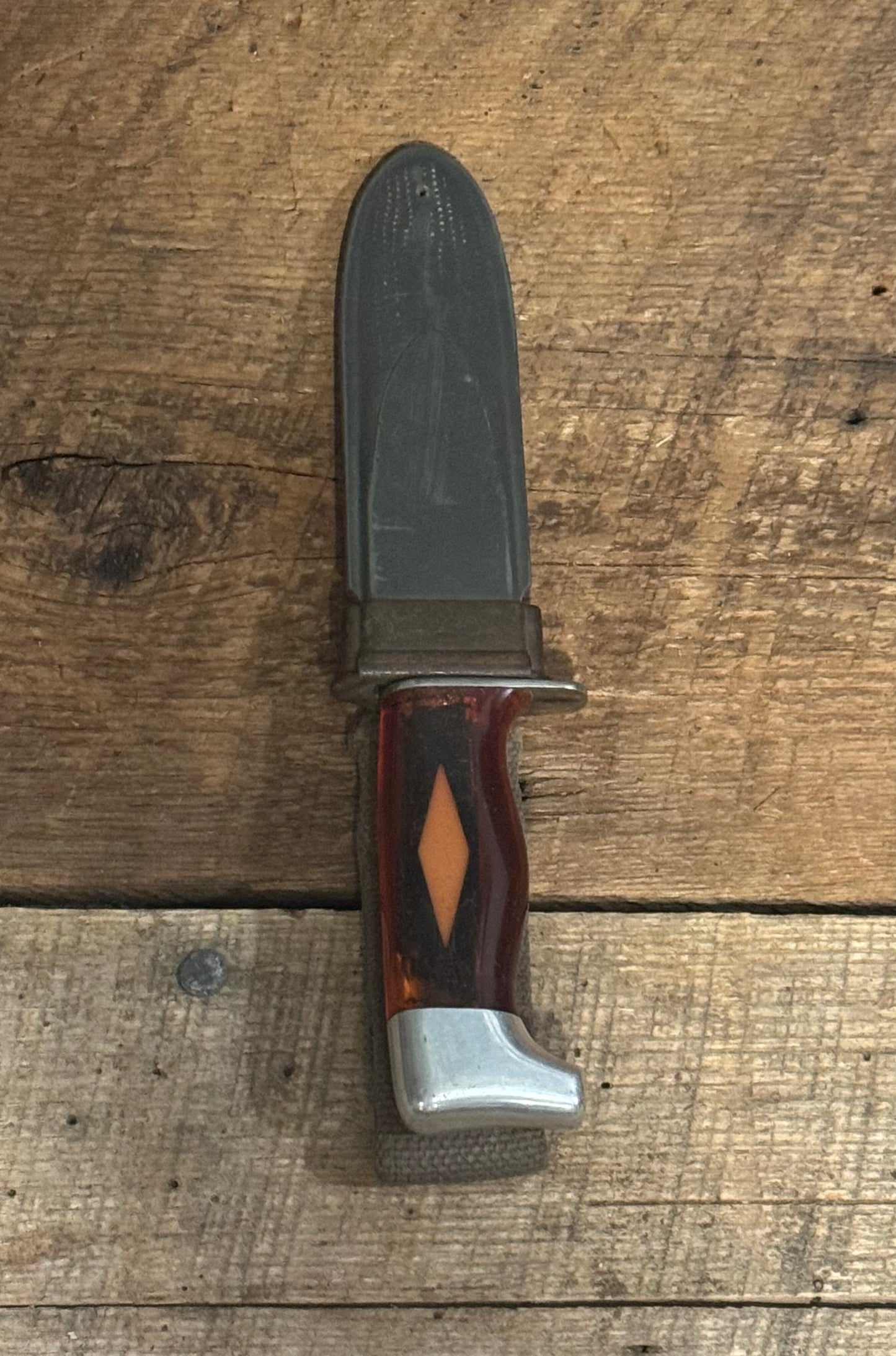 WWII Theatre Knife-Orange Diamond