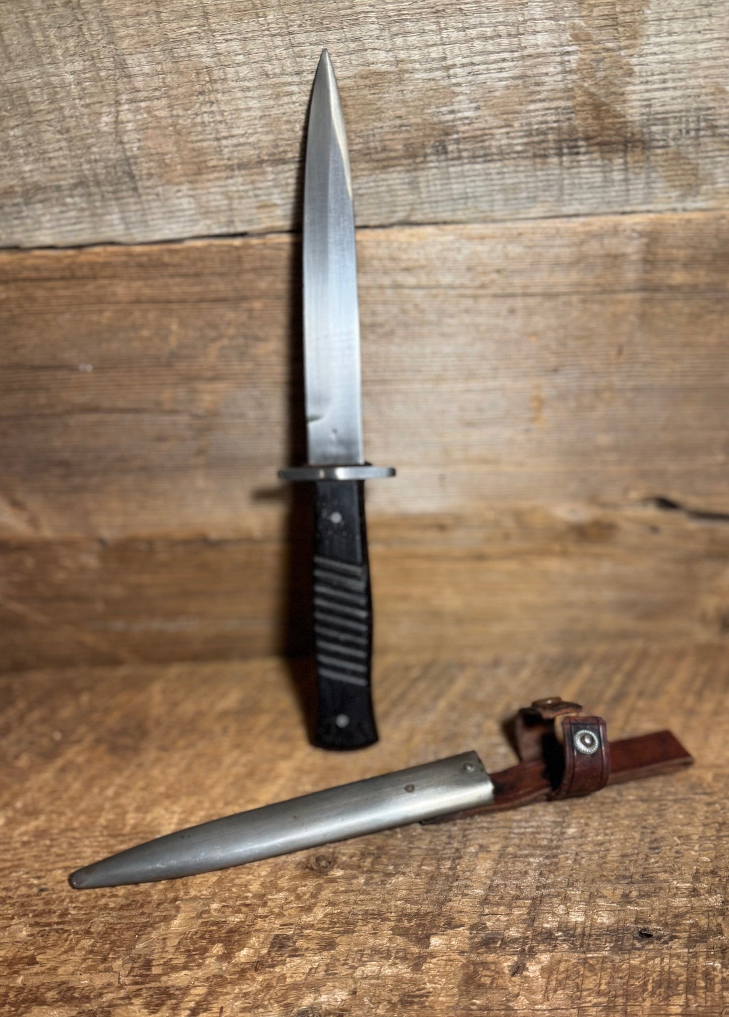 German WWI Trench Fighting Knife “Nahkampfmesser”-High Condition