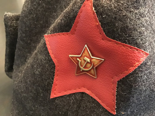 Vintage Soviet Russian Ushanka Winter Hat with Red Star Badge – Gray Wool Military Style Cap
