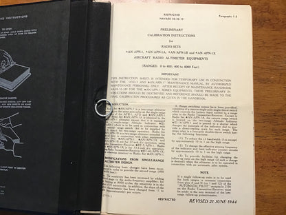 WWII USAAF AN/APN-1 Aircraft Radio Altimeter Technical Manual Binder NAVAER AN-08-10 TO Set