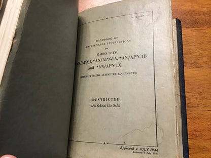 WWII USAAF AN/APN-1 Aircraft Radio Altimeter Technical Manual Binder NAVAER AN-08-10 TO Set