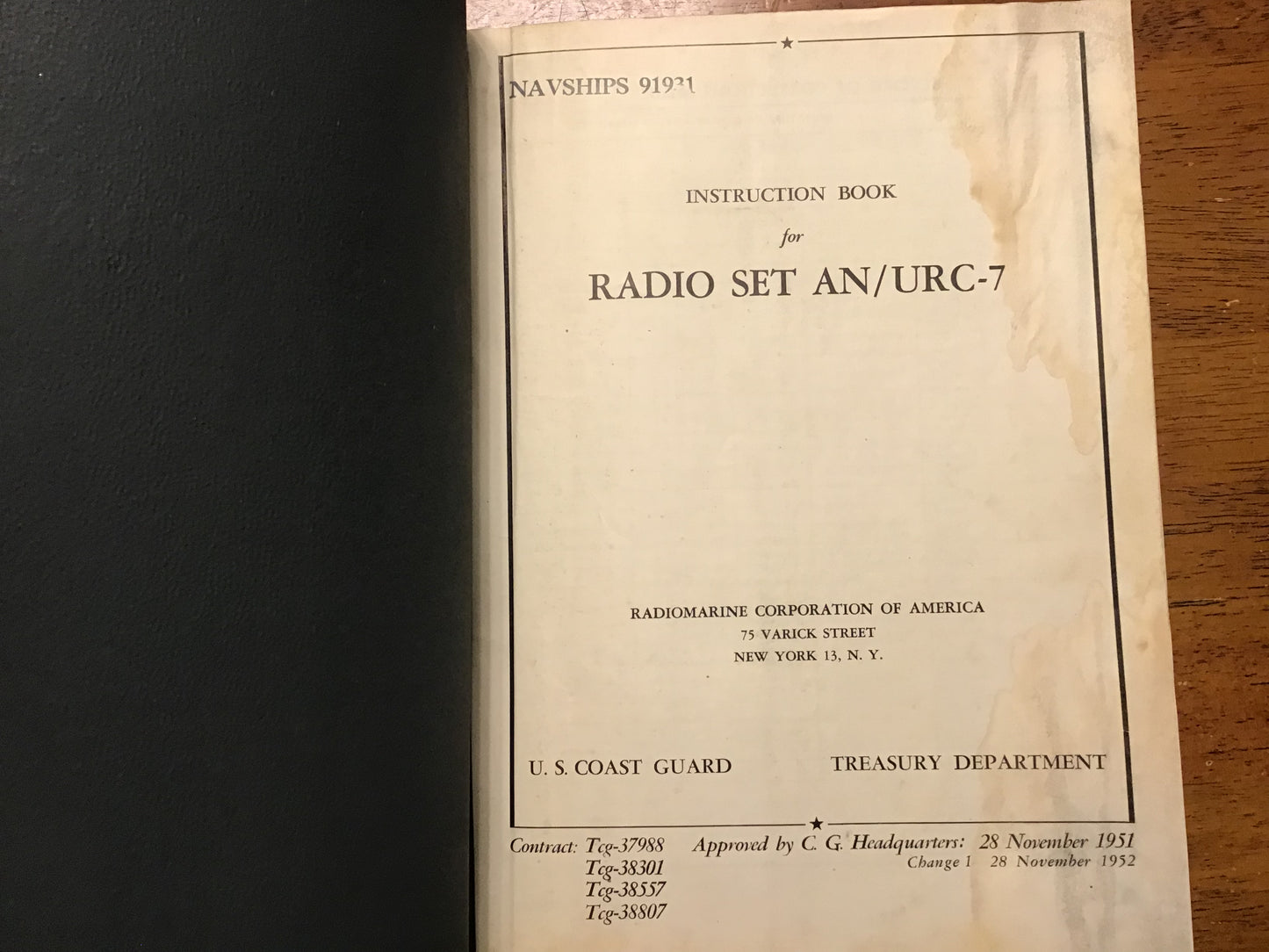 1951 US Coast Guard Radio Set AN/URC-7 Instruction Book NAVSHIPS 91921 Radiomarine Manual