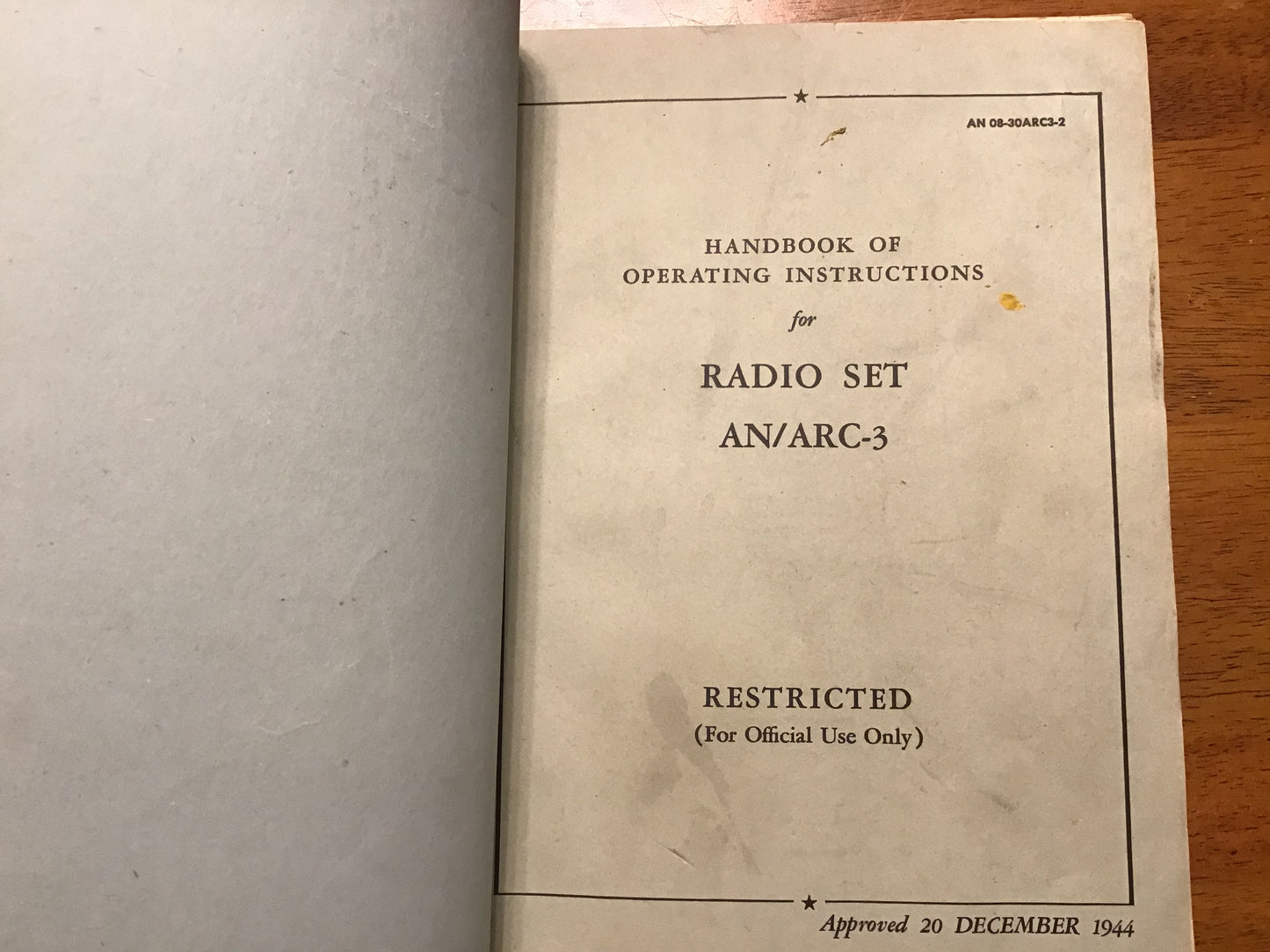 WWII AN/ARC-3 Radio Set Manual Binder Operating & Maintenance Instructions 1944-45 Restricted