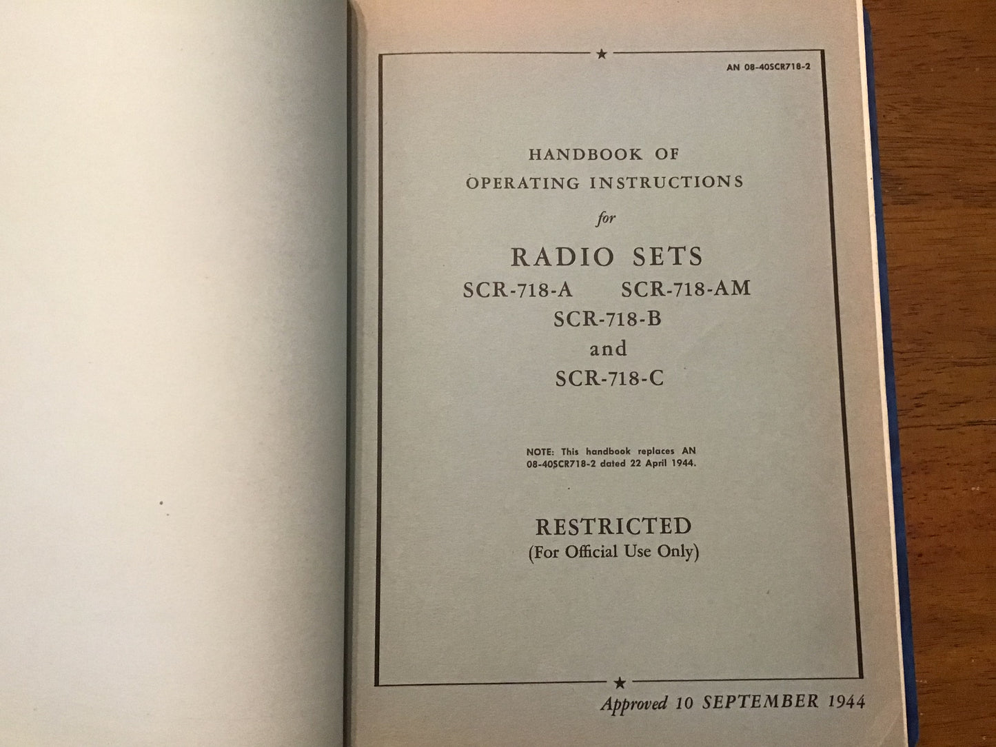 WWII U.S. Army SCR-718 Radio Set Manual Binder AN-08-40SCR718-2 w/ Service & Parts 1944-1954
