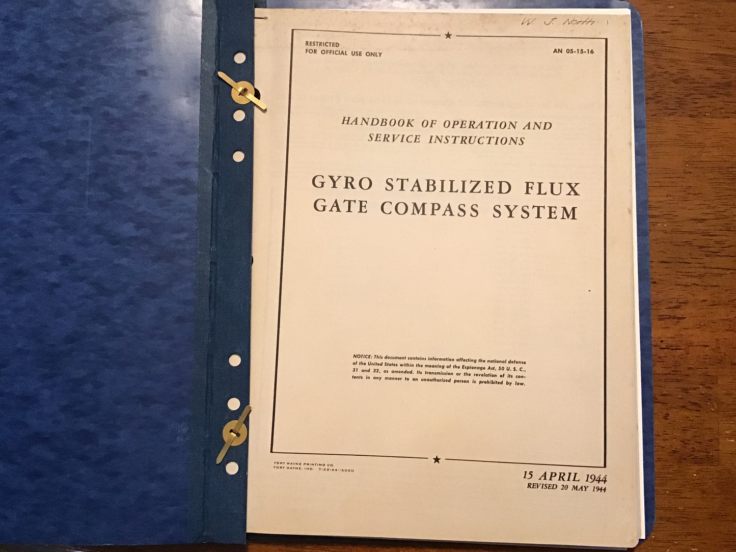 WWII Gyro Stabilized Flux Gate Compass System Manual AN 05-15-16 1944 Restricted USAAF