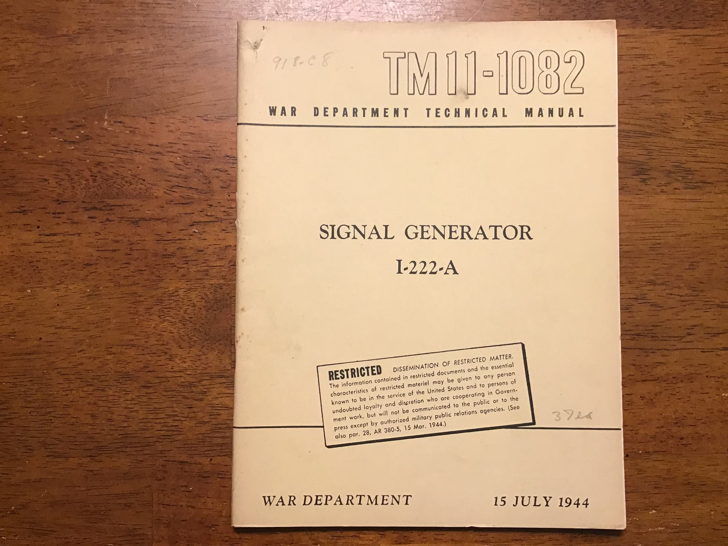 WWII 1944 TM 11-1082 Signal Generator I-222-A War Department Restricted Manual