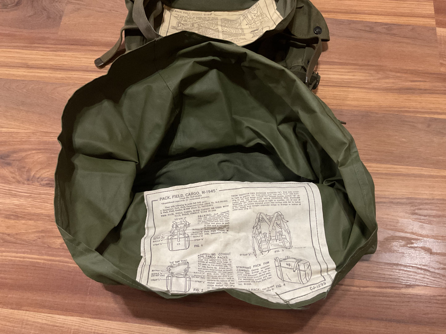 M1945 Field Combat Upper Pack with Lower M1945 Cargo pack