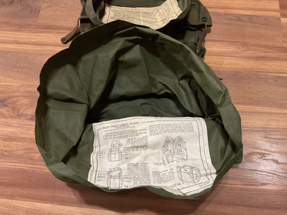 M1945 Field Combat Upper Pack with Lower M1945 Cargo pack