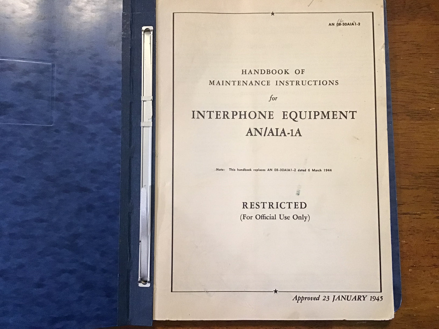 WWII 1944-45 AN/AIA-1A AN/AIA-2 Aircraft Interphone Radio System Manuals Restricted