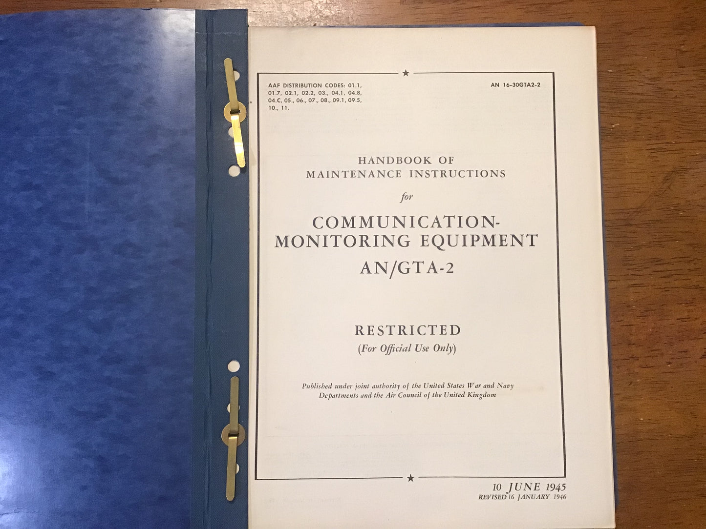 WWII USAAF AN/GTA-2 AN/GTA-3A Military Communications Manuals 1945-1952 Binder