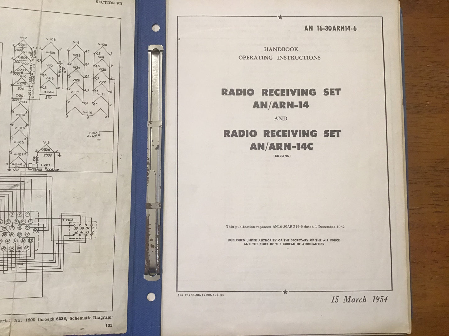 USAF AN/ARN-14 AN/ARN-14C Collins Radio Manuals J-229 1952-58 Binder