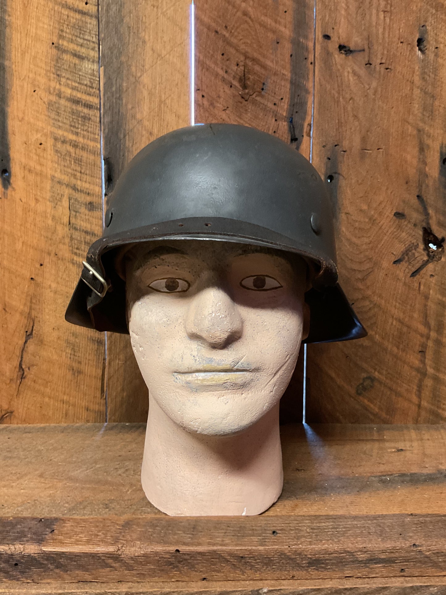 Original German WWII No decal M42 ET64 Helmet