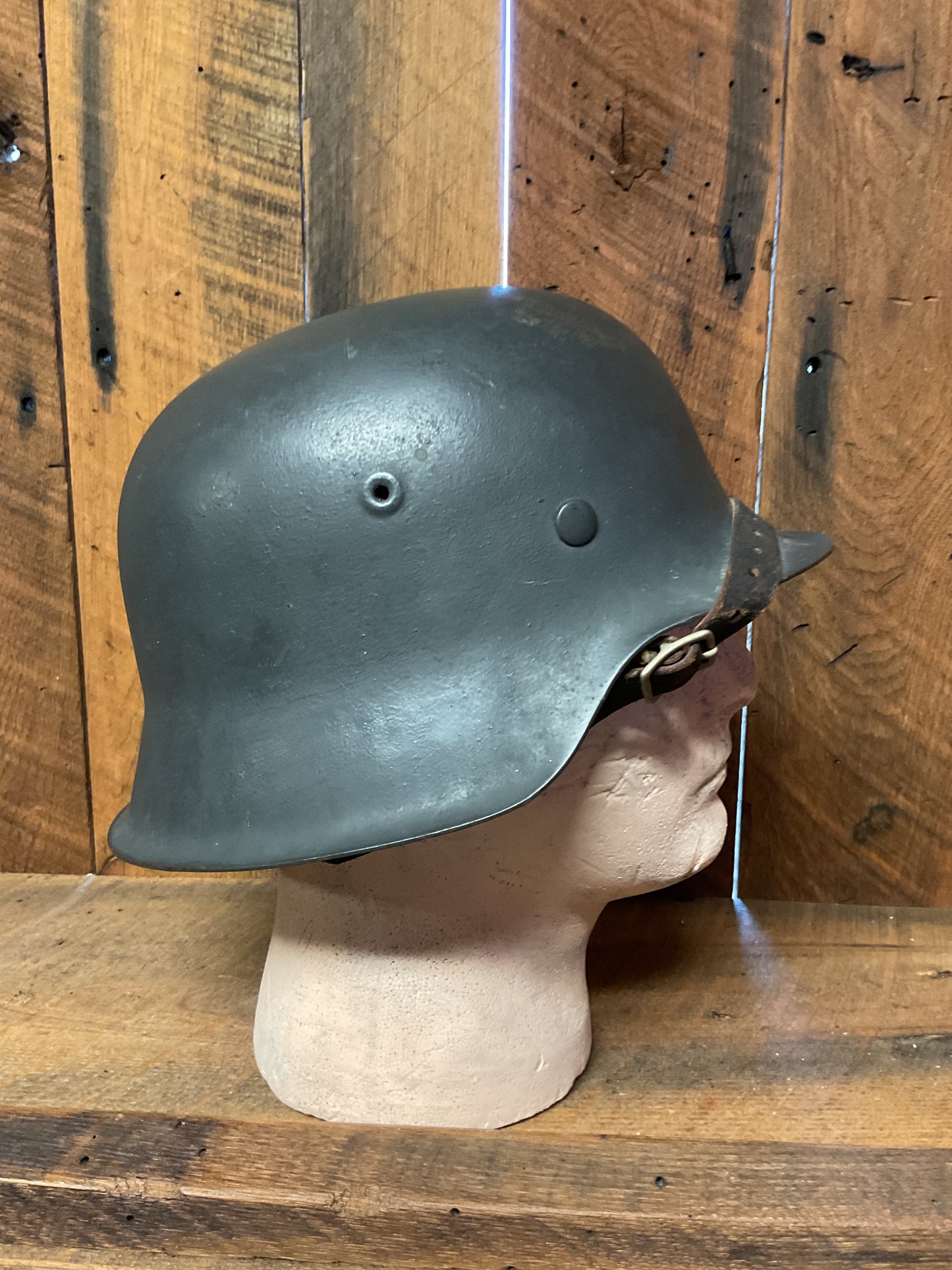 Original German WWII No decal M42 ET64 Helmet