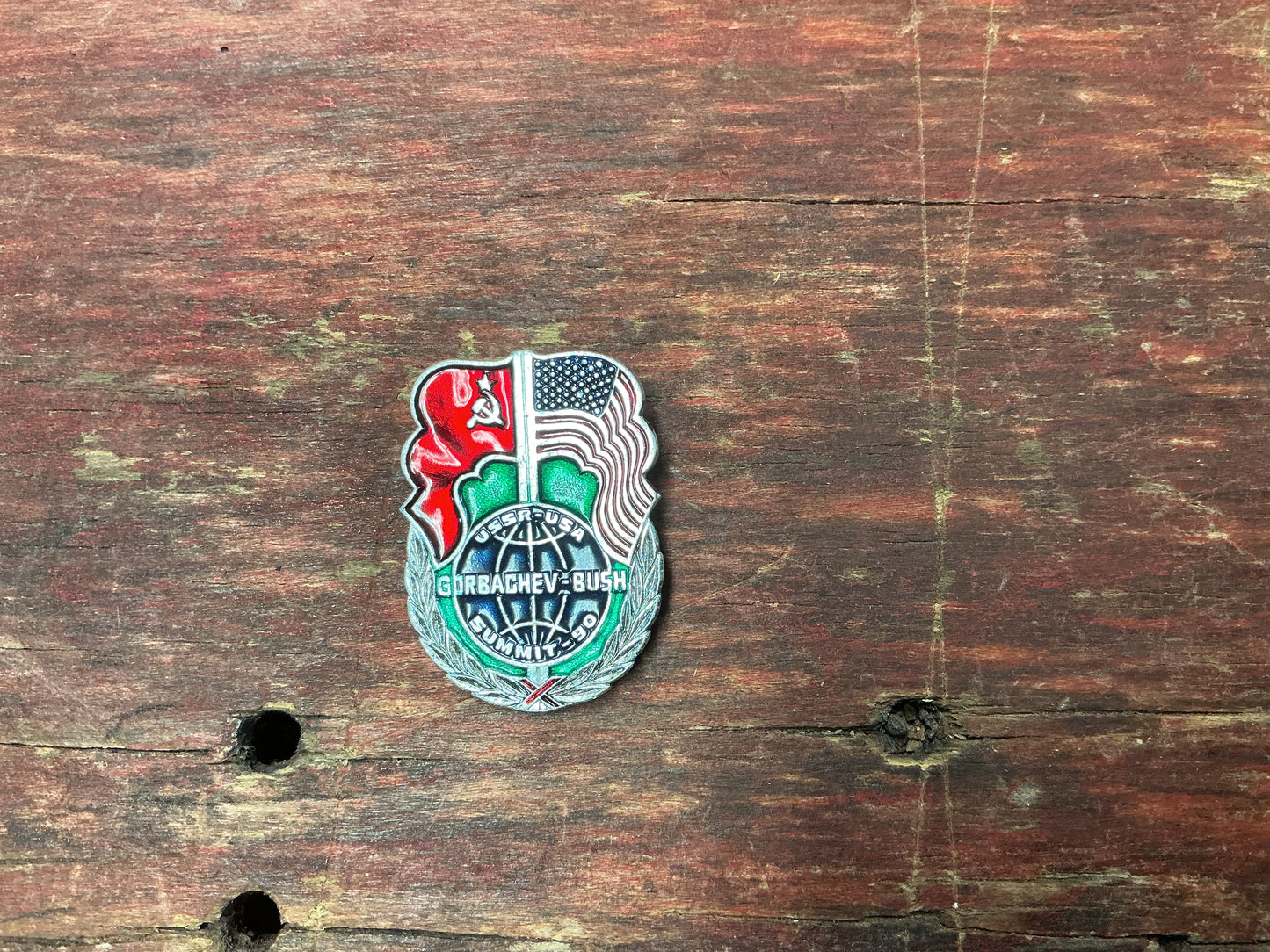 1990 USA–USSR Summit Pin Badge – Gorbachev & Bush Cold War Commemorative