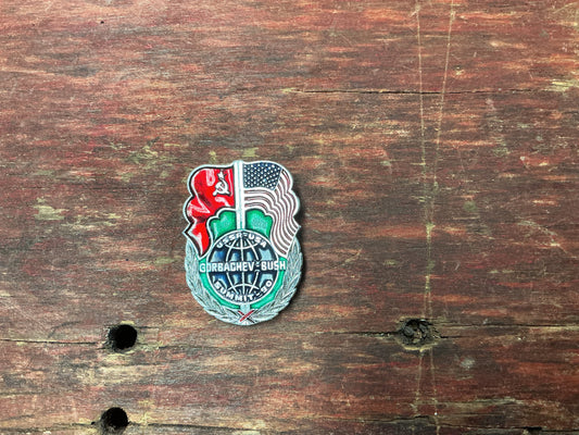 1990 USA–USSR Summit Pin Badge – Gorbachev & Bush Cold War Commemorative