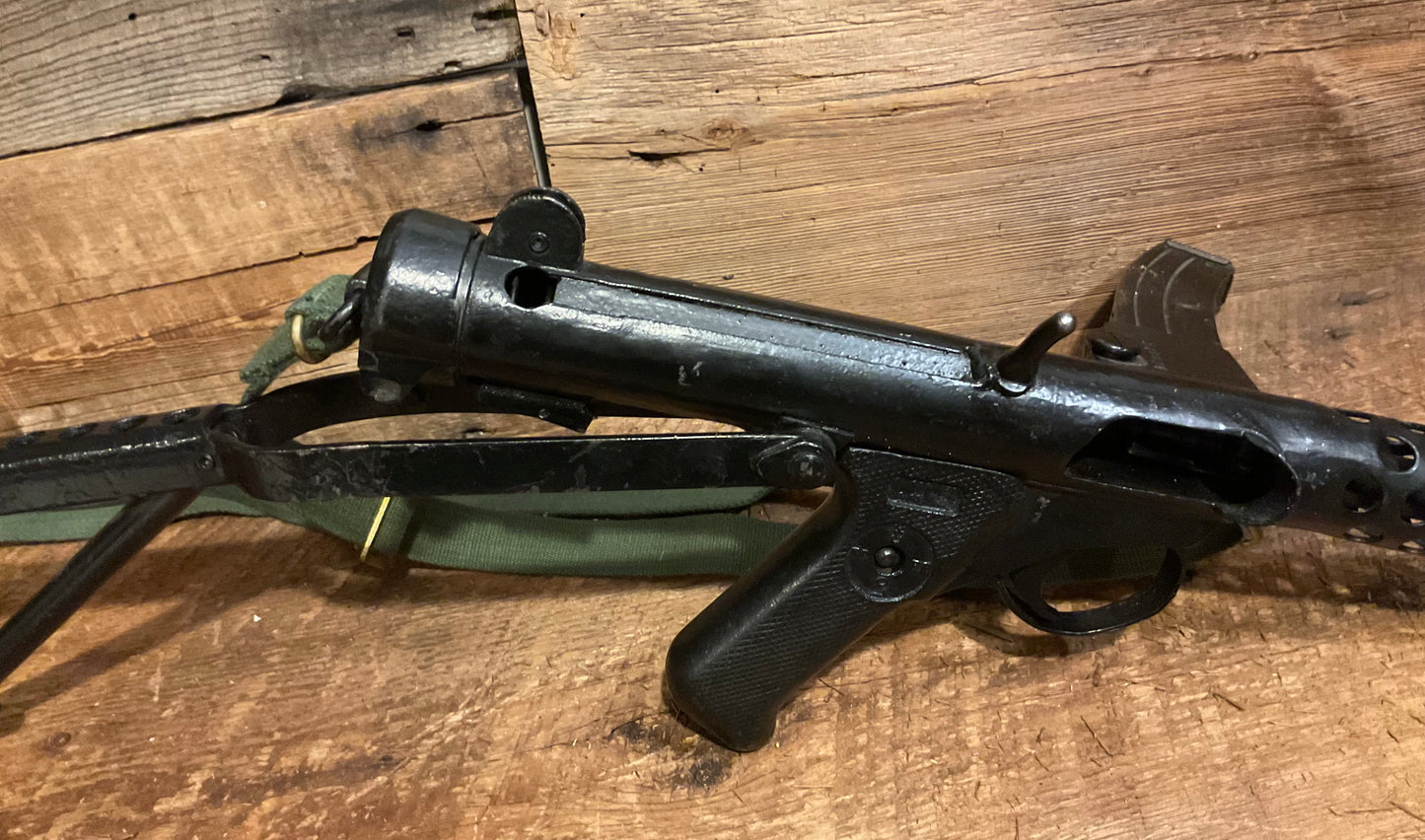 Sterling SMG Mk4 Sub Machine Gun-Deactivated-Display Gun WWII