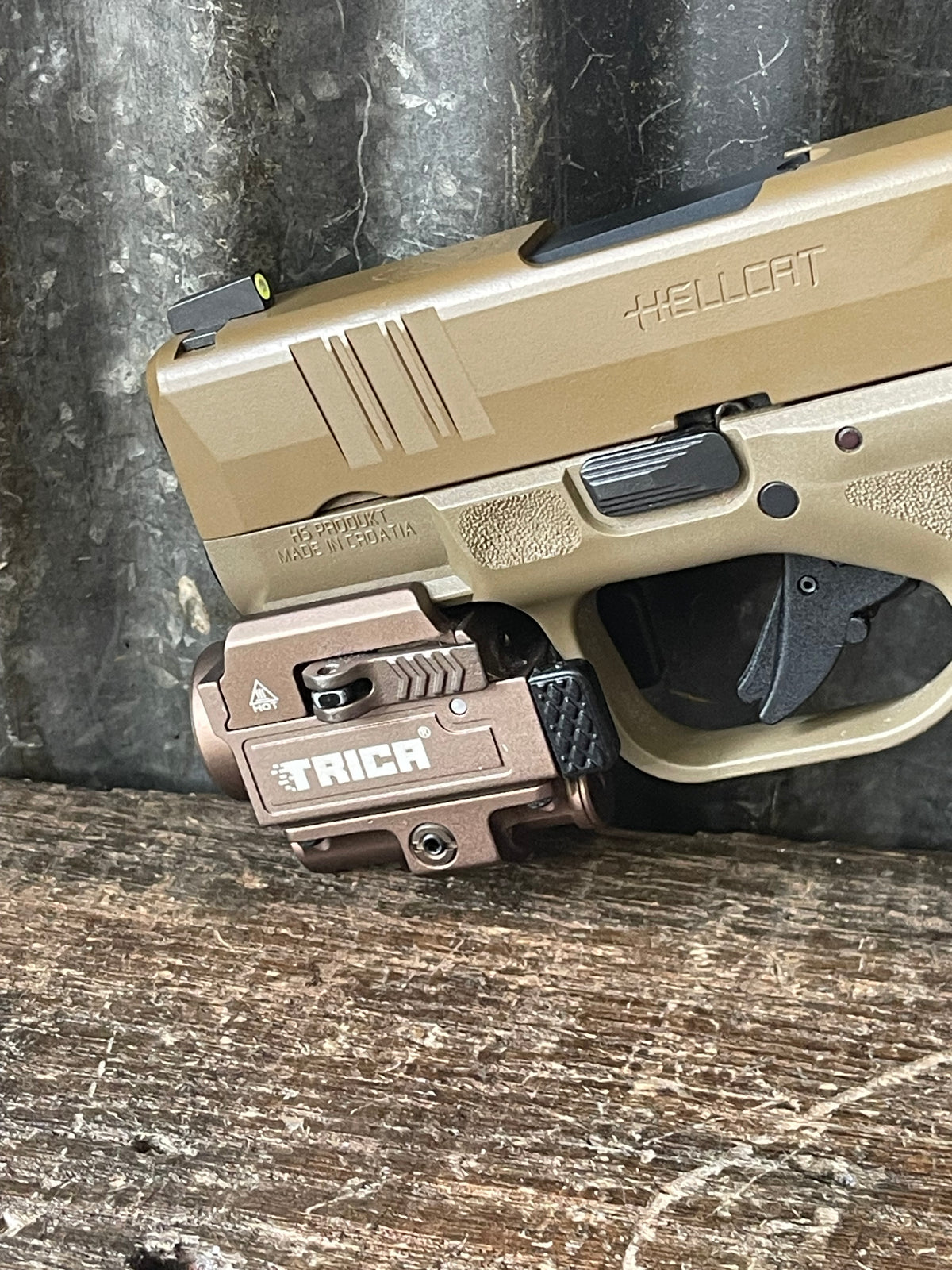 Springfield Armory Hellcat 9mm – FDE – TRICA Laser/Light – Clipdraw Carry System – 2 Magazines – Original Pouch