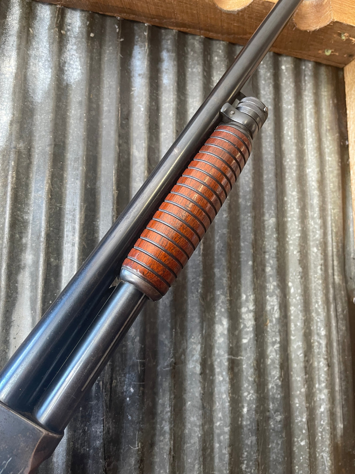 Ithaca Model 37 Featherlight – 12 Gauge – Pump Action – Fixed Full Choke – Vintage Shotgun